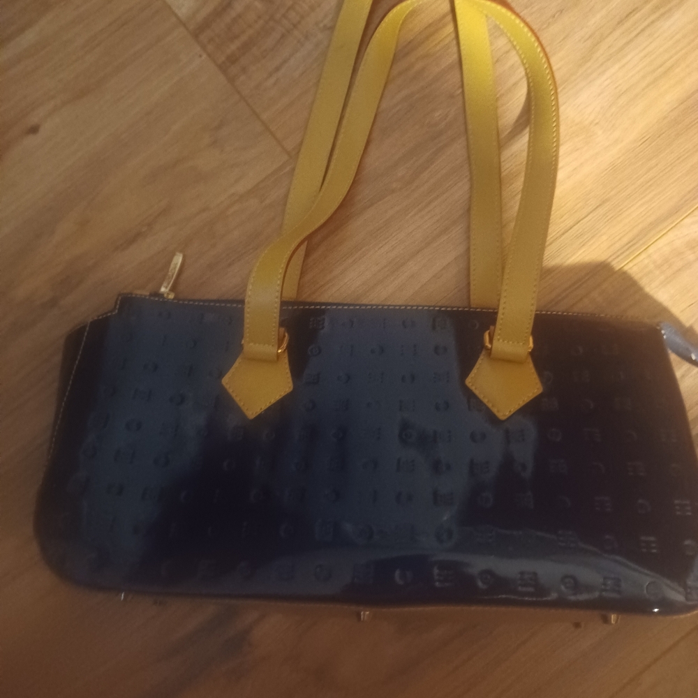 ARCADIA!!!!😍 STUNNING BLUE PATENT BAG 14x7 EXCELLENT CONDITION
